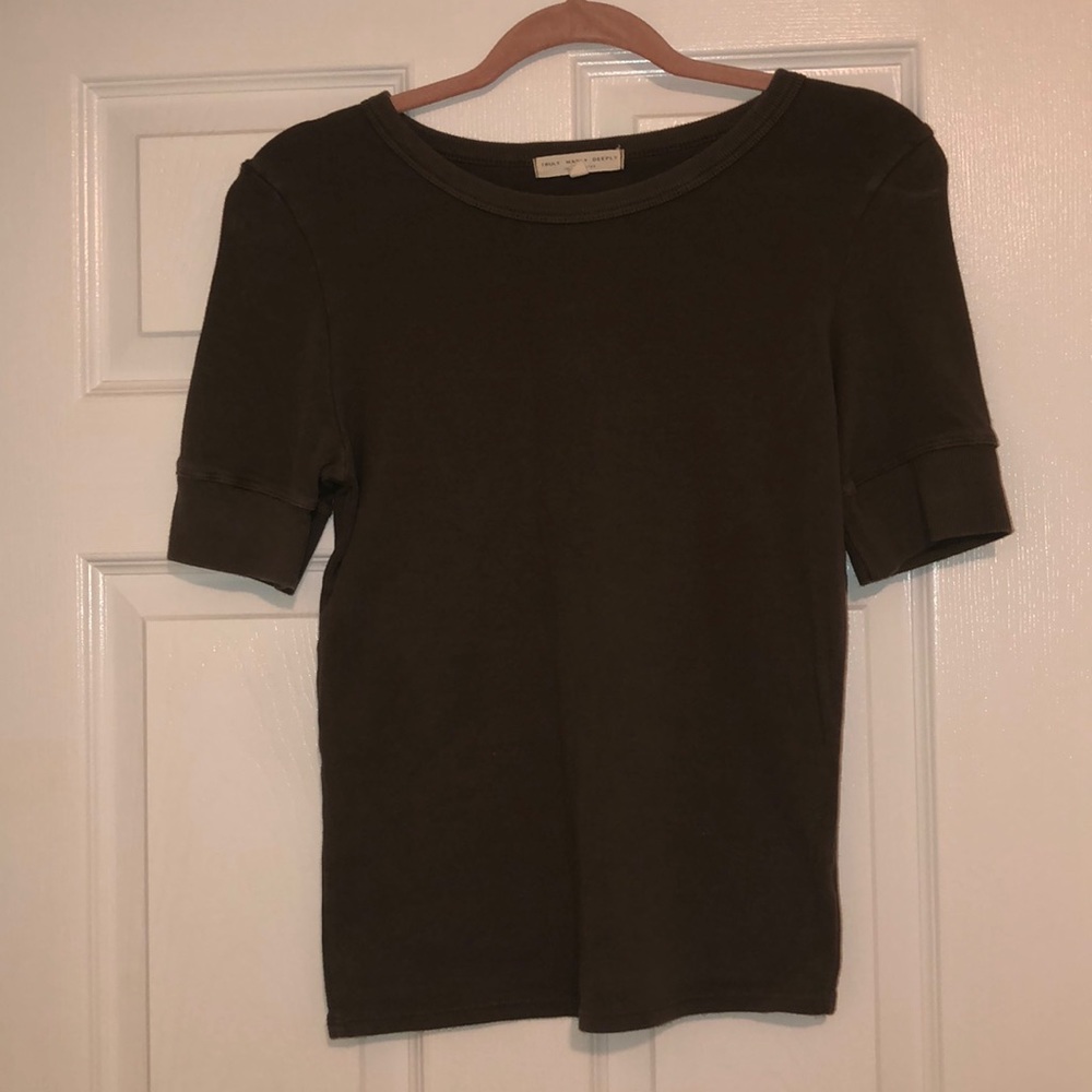 Olive Quarter Sleeve